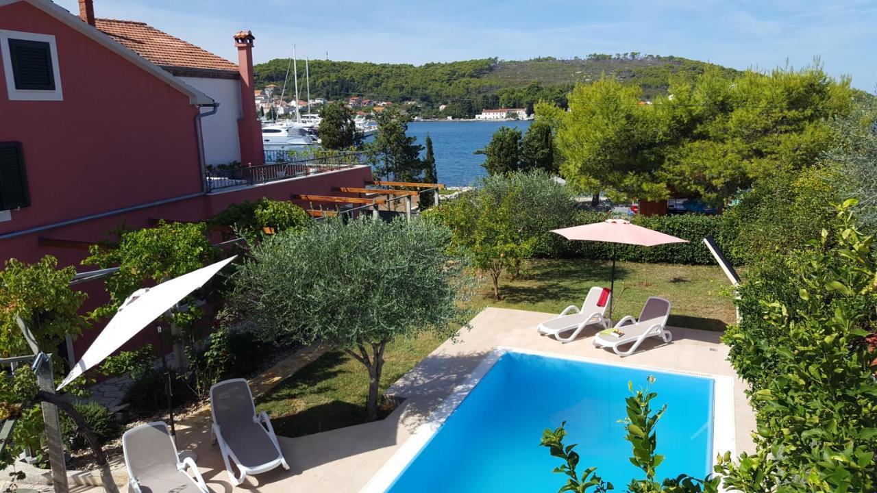 Villa Luna Sutomiscica Eksteriør billede